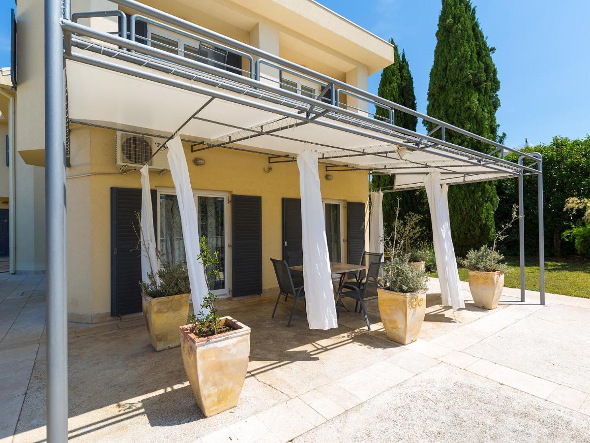 Apartments Gala Poreč Kültér fotó