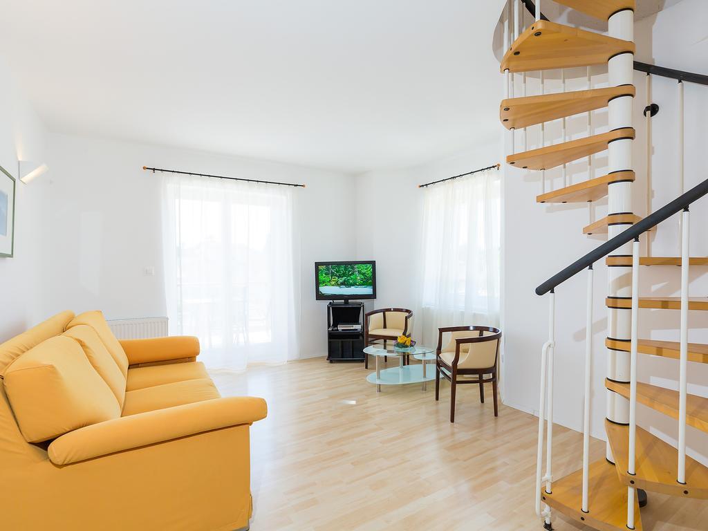 Apartments Gala Poreč Kültér fotó